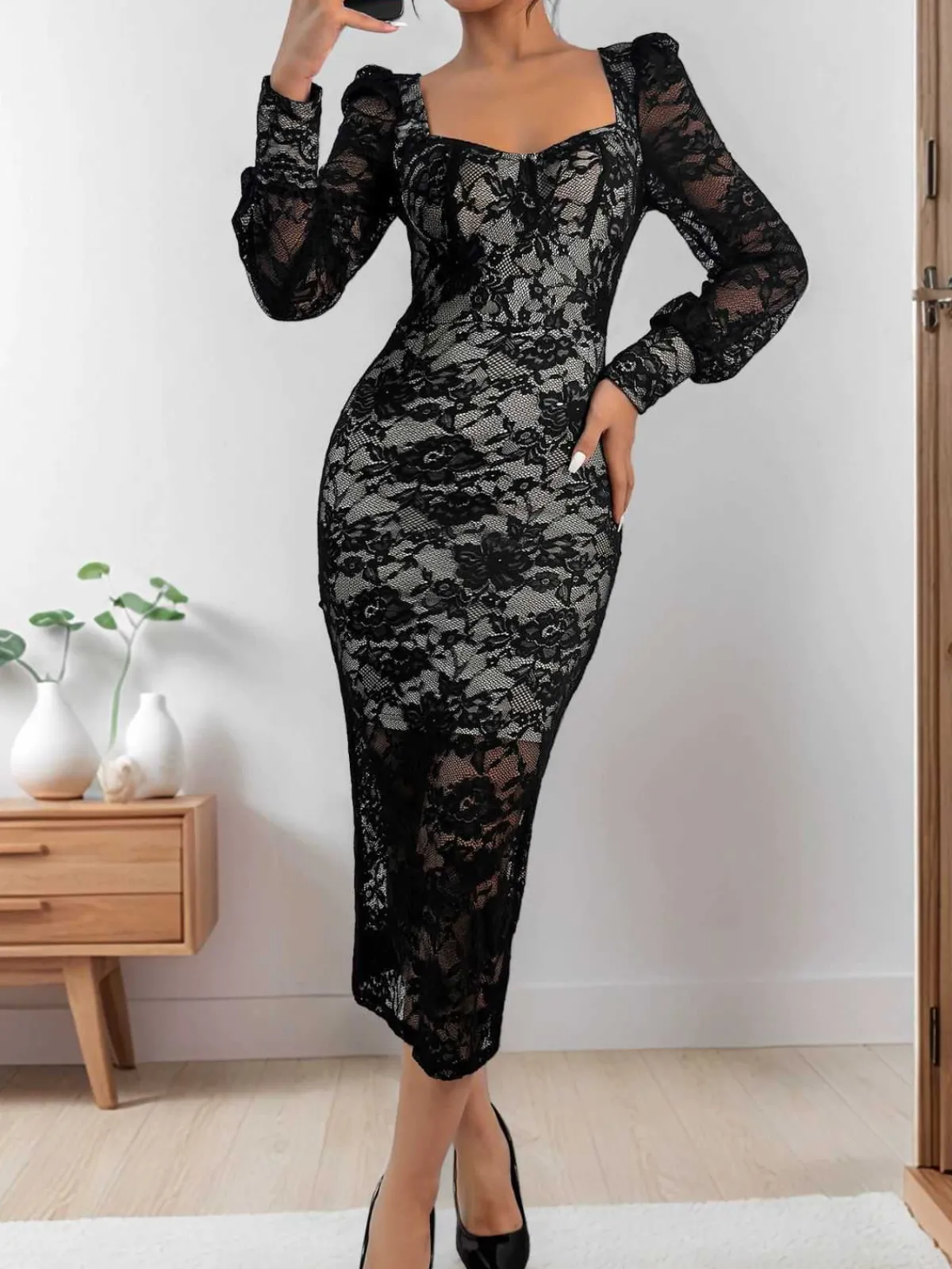 Discount Retro Stage 1960s Square Neck Lace Bodycon Dress Black