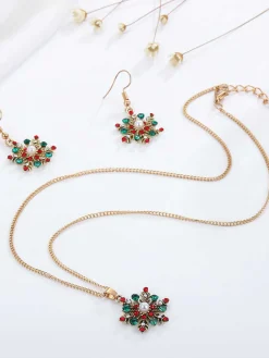 Online Retro Stage Christmas Alloy Diamond Snowflake Necklace Earring Set