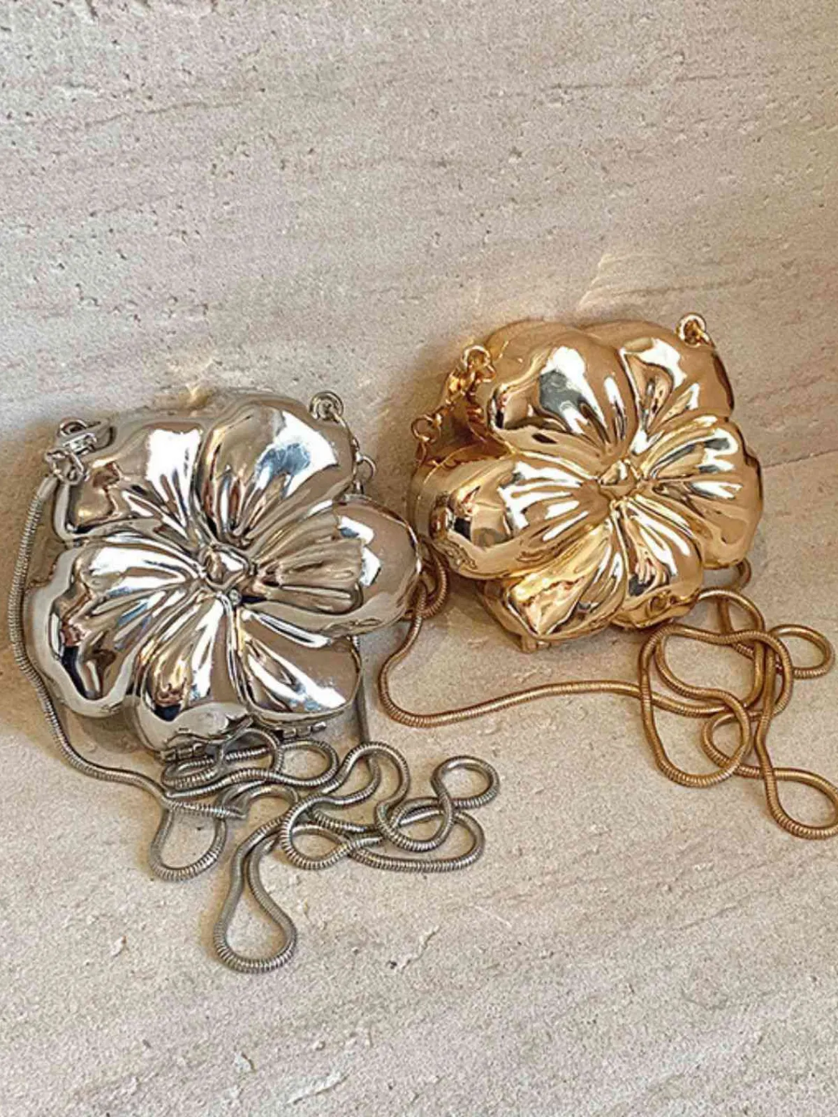 Sale Retro Stage Flower Shape Alloy Chain Mini Bag