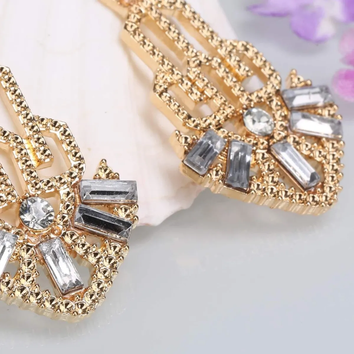 New Retro Stage Gold 1920s Hollow Out Dangle Earrings