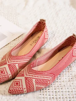 Hot Retro Stage Knitted Jacquard Pointed Flat Shoes