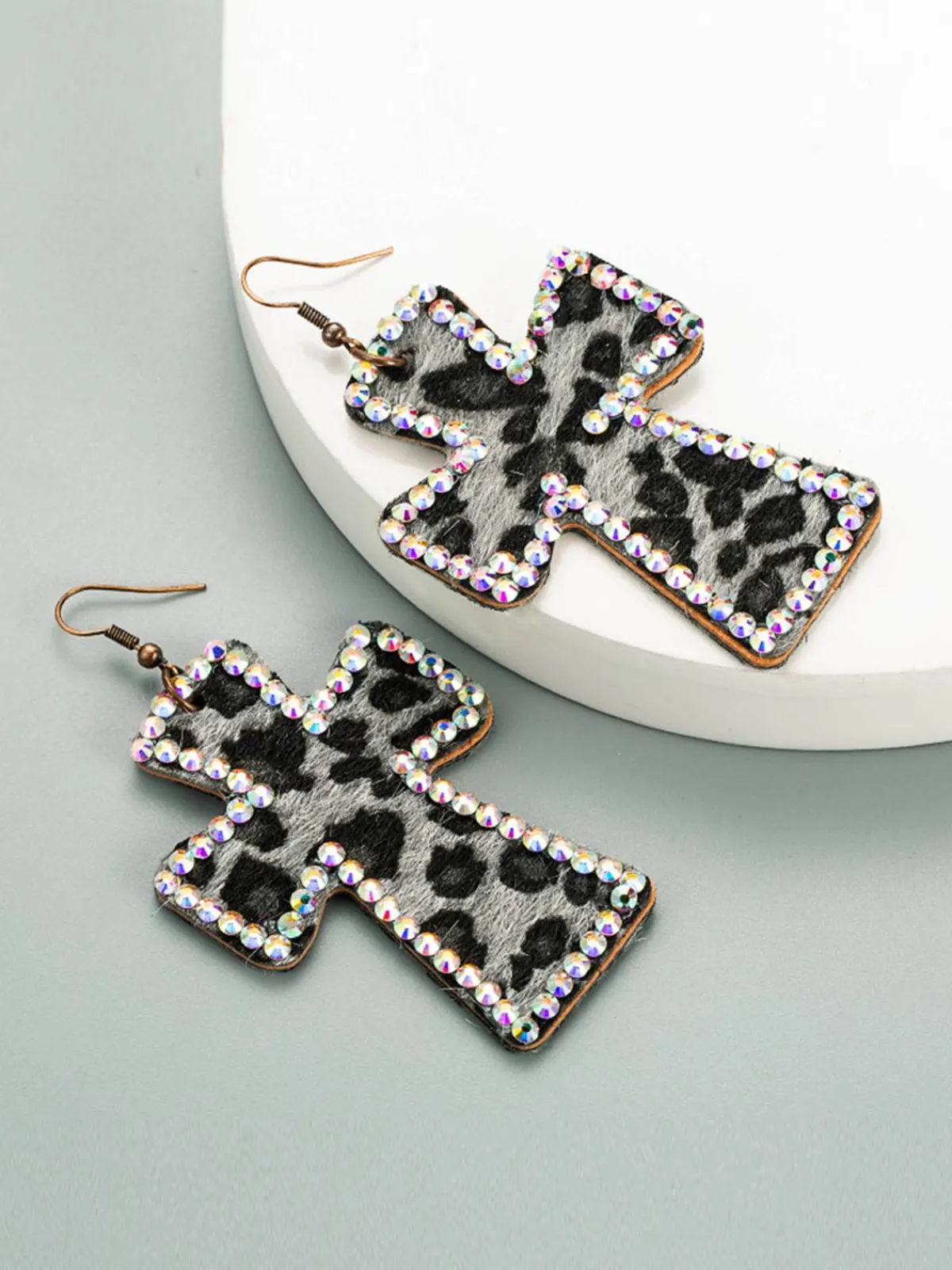Discount Retro Stage Leopard Rhinestones Cross Pendant Earrings