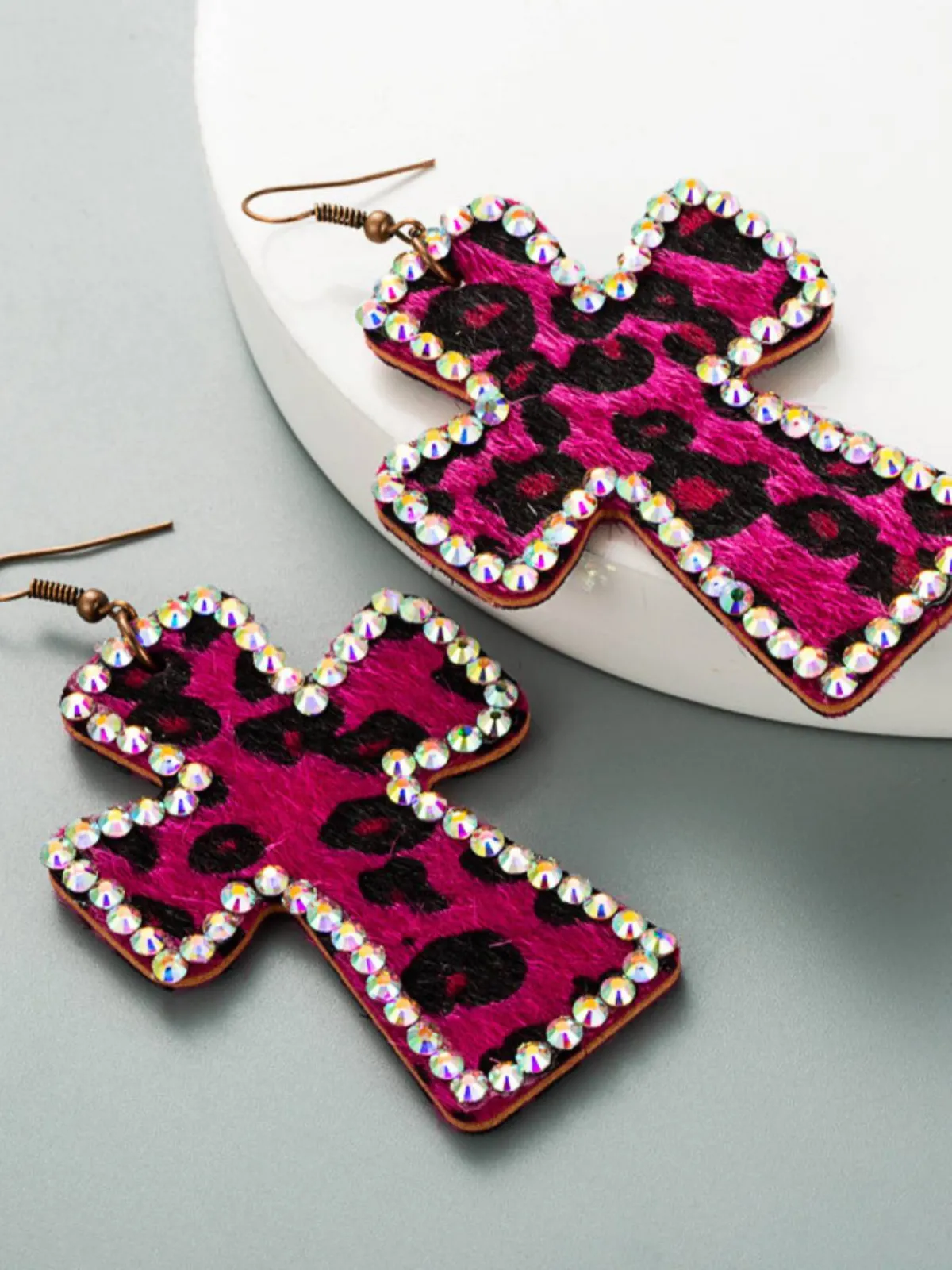 Discount Retro Stage Leopard Rhinestones Cross Pendant Earrings