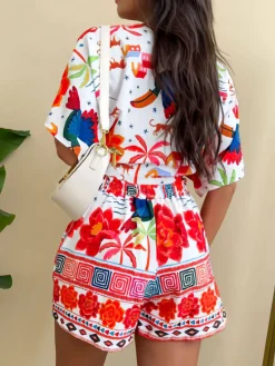 New Retro Stage 2PCS 1970s Boho Floral Chest Tie Top & Shorts Red