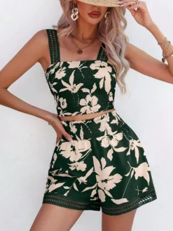 Discount Retro Stage 2PCS 1960s Floral Smocked Wide Straps Camisole & Shorts