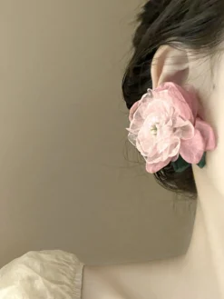 Fashion Retro Stage Pink Vintage 3D-Floral Earrings