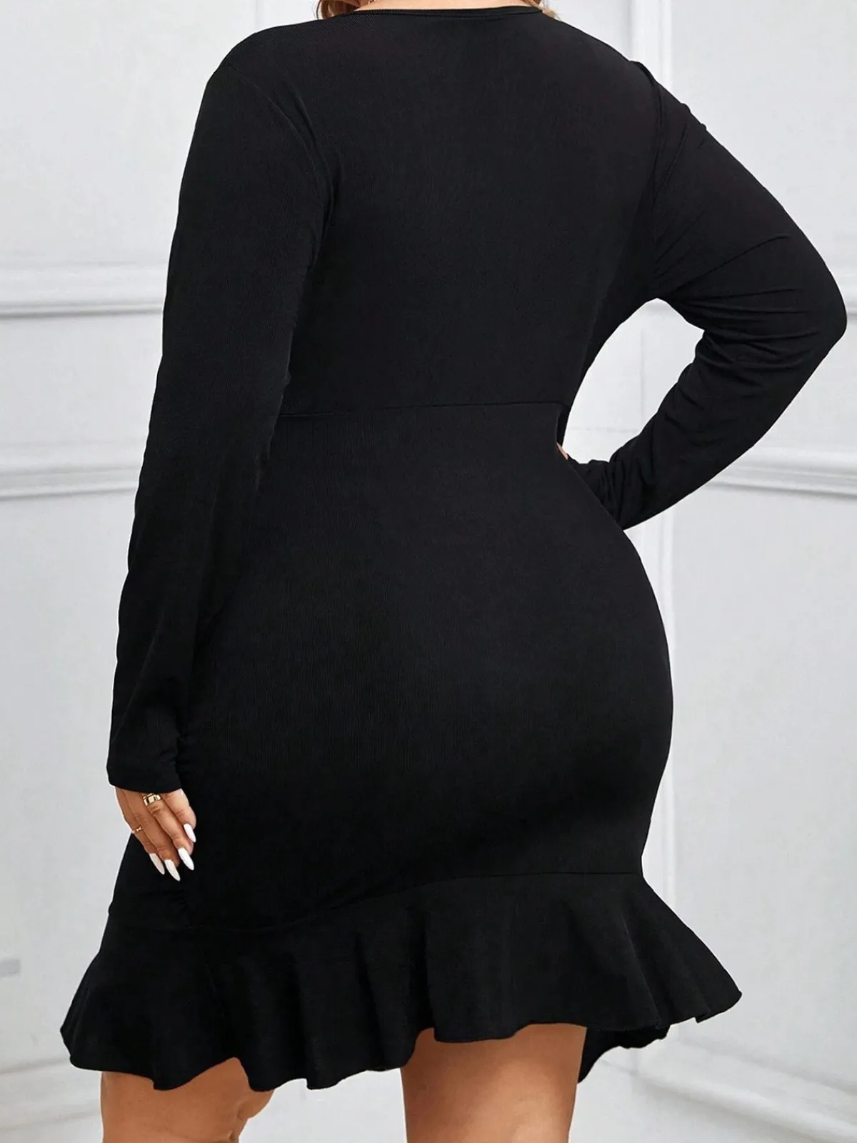 Sale Retro Stage [Plus Size] 1930s Solid V-Neck Ruffle Hem Dress Black