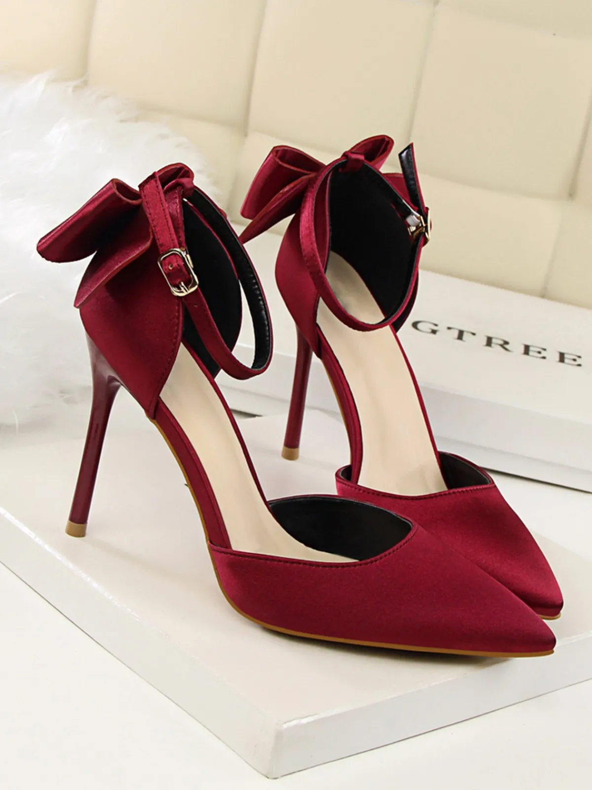 New Retro Stage Pointed Toe Bow Strap Satin High Heels Shoes