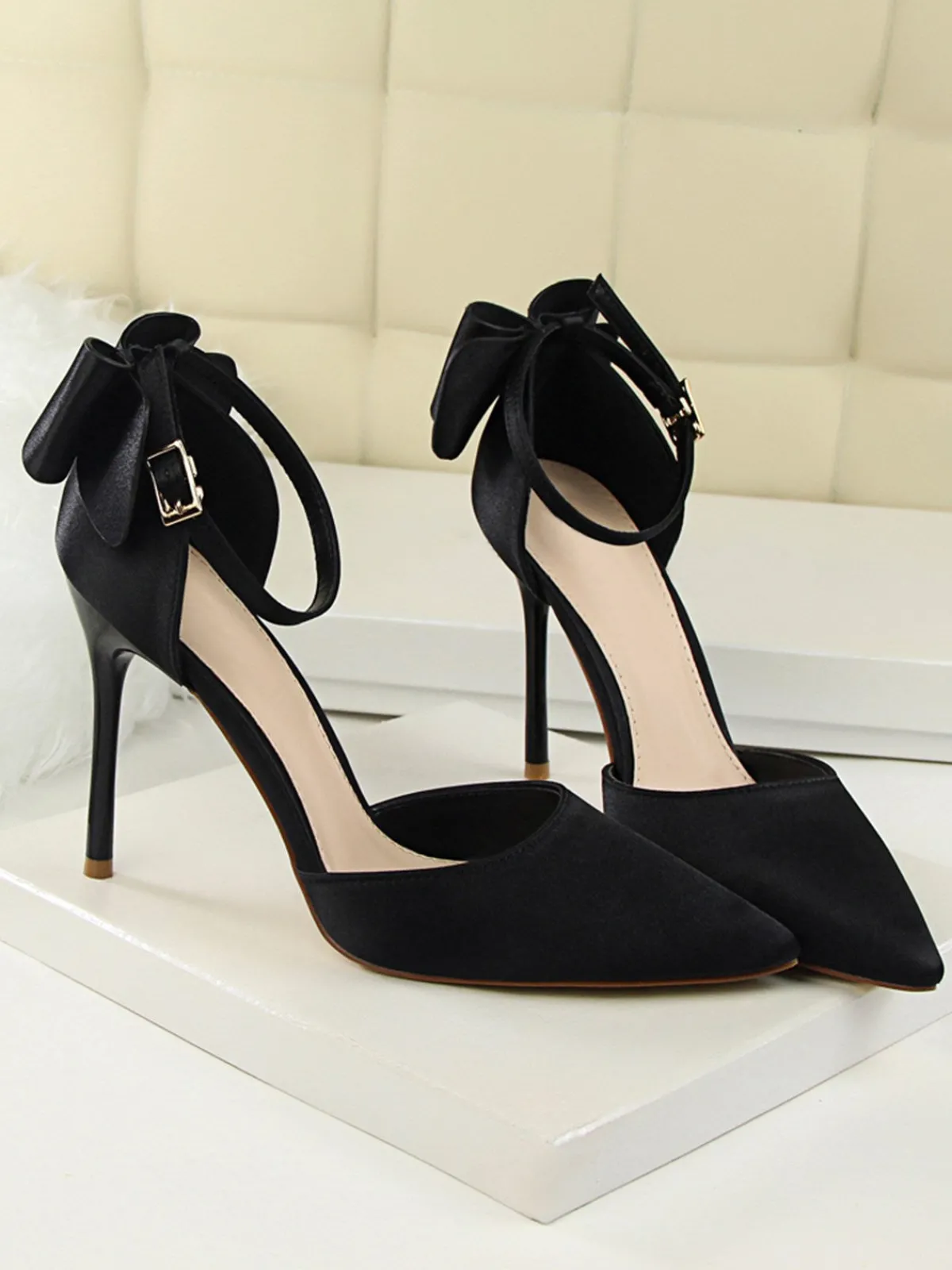 New Retro Stage Pointed Toe Bow Strap Satin High Heels Shoes