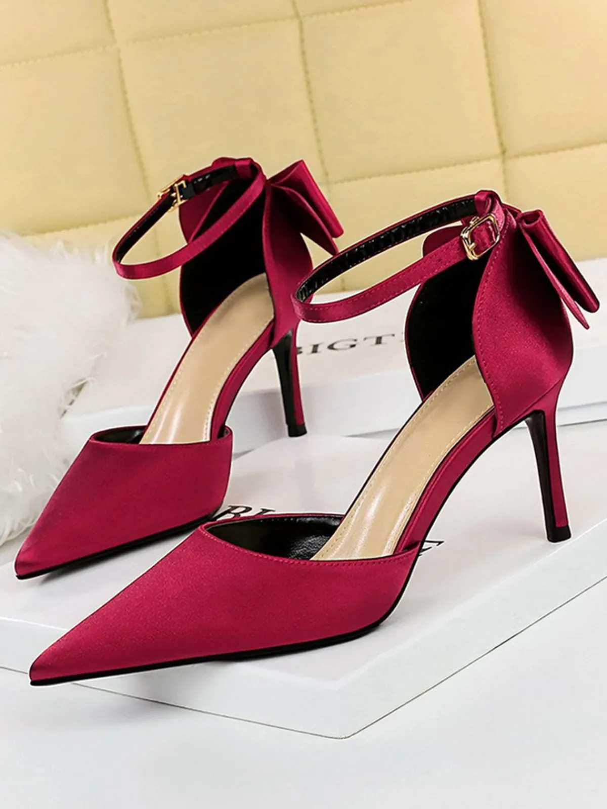 New Retro Stage Pointed Toe Bow Strap Satin High Heels Shoes