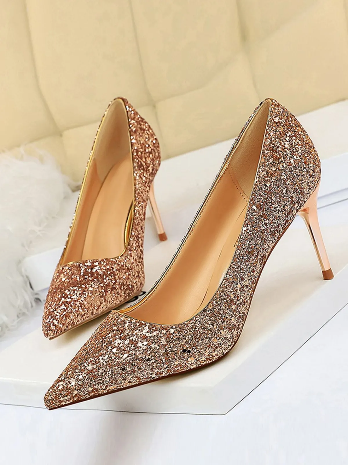 Outlet Retro Stage Pointed Toe Sequins Glitter High Heels Shoes