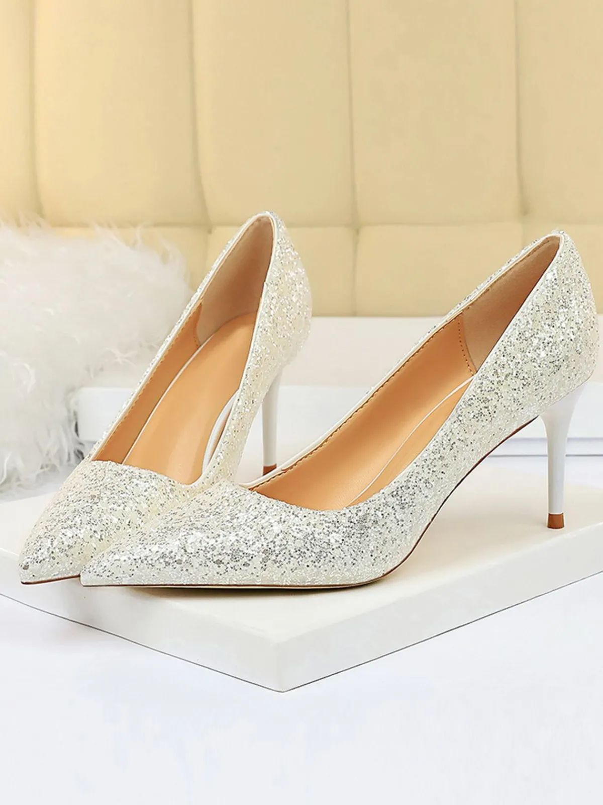 Outlet Retro Stage Pointed Toe Sequins Glitter High Heels Shoes