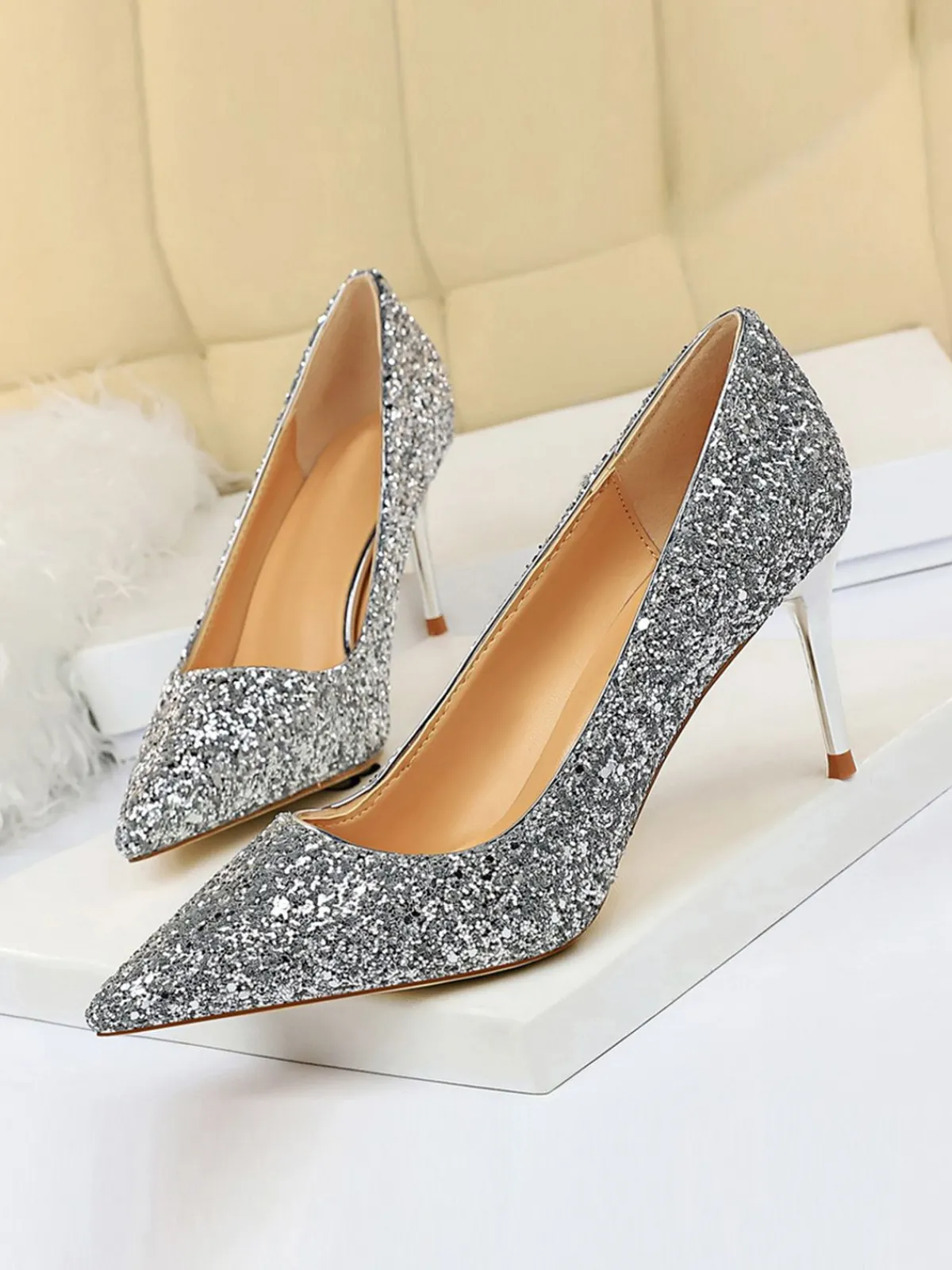 Outlet Retro Stage Pointed Toe Sequins Glitter High Heels Shoes