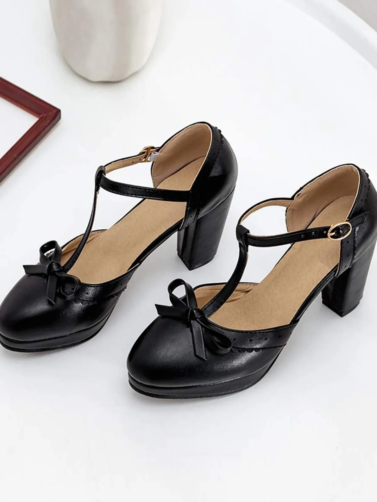 New Retro Stage Retro Bow T-Strap High Heels Shoes