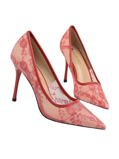 New Retro Stage Retro Floral Solid Lace Pointed Shoes
