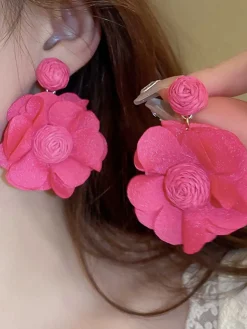 Clearance Retro Stage Retro Mesh 3D Floral Earrings