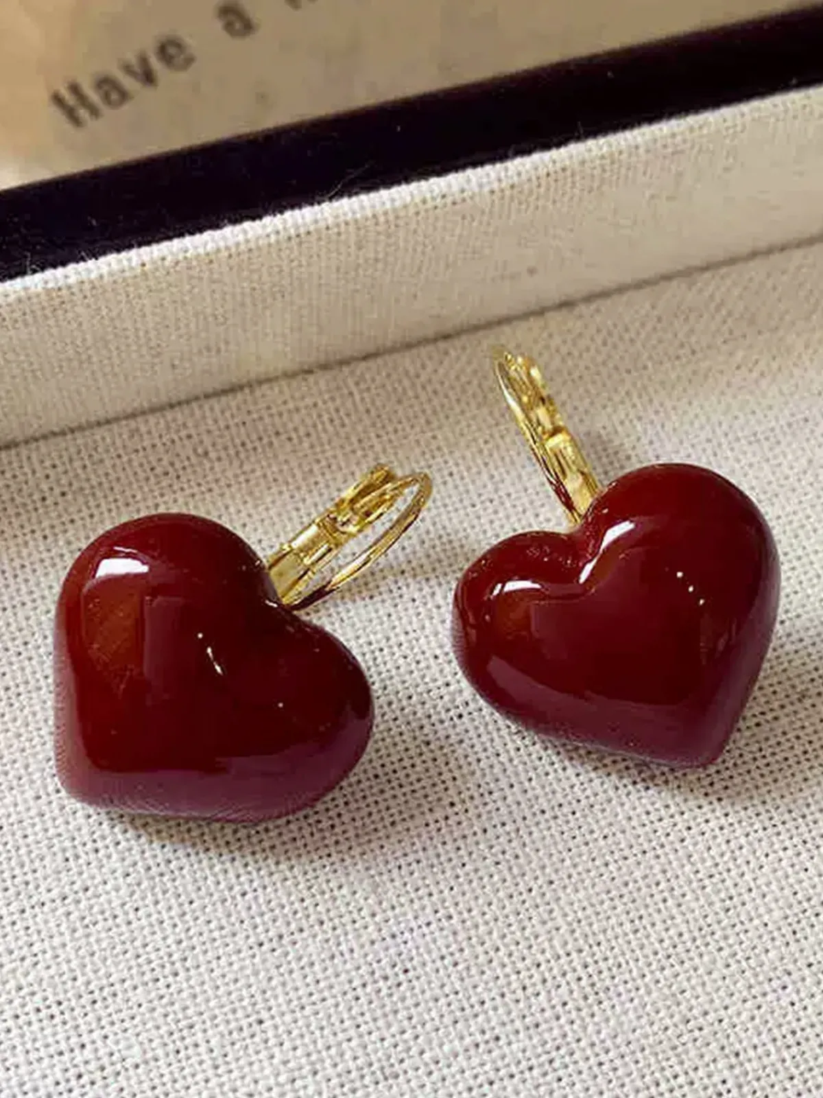 Hot Retro Stage Retro Red 3D Heart Earrings