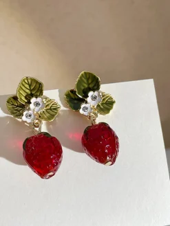 Best Retro Stage Retro Rhinestone Strawberry Dangle Earrings