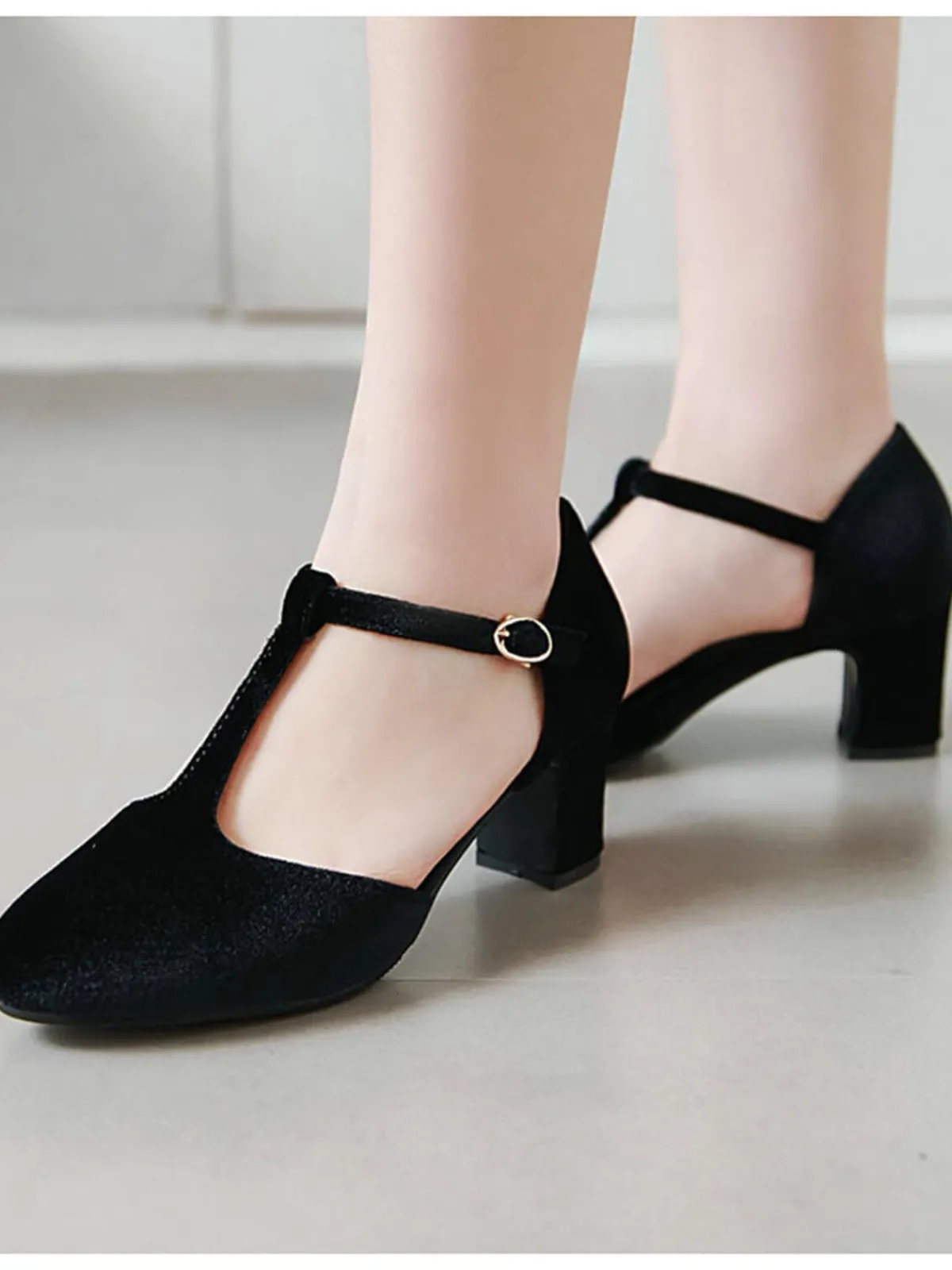 New Retro Stage Retro T-Strap Mary Jane High Heel Shoes