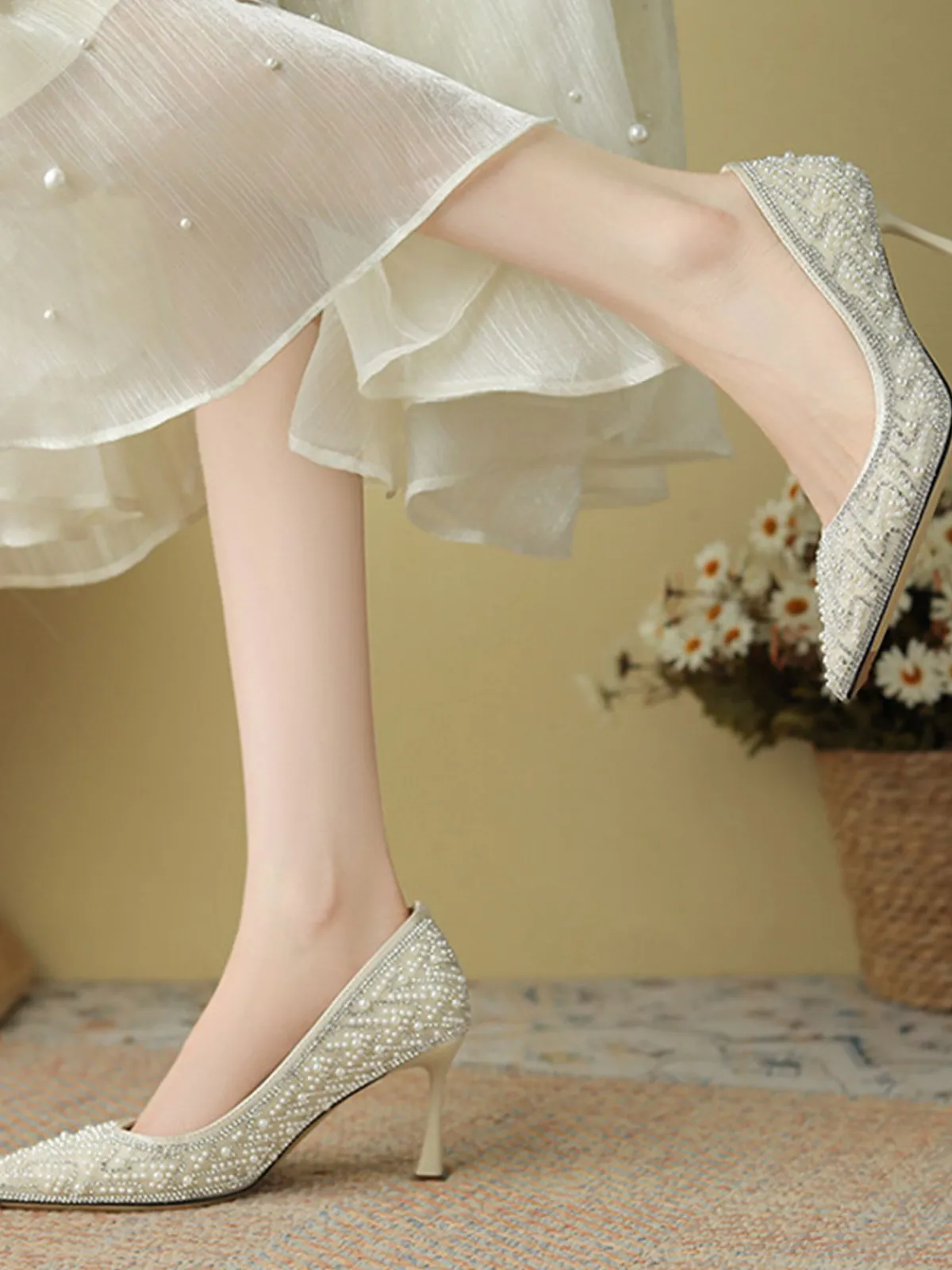Clearance Retro Stage Rhinestone Pearl Pointed Toe Stilettos Shoes Beige