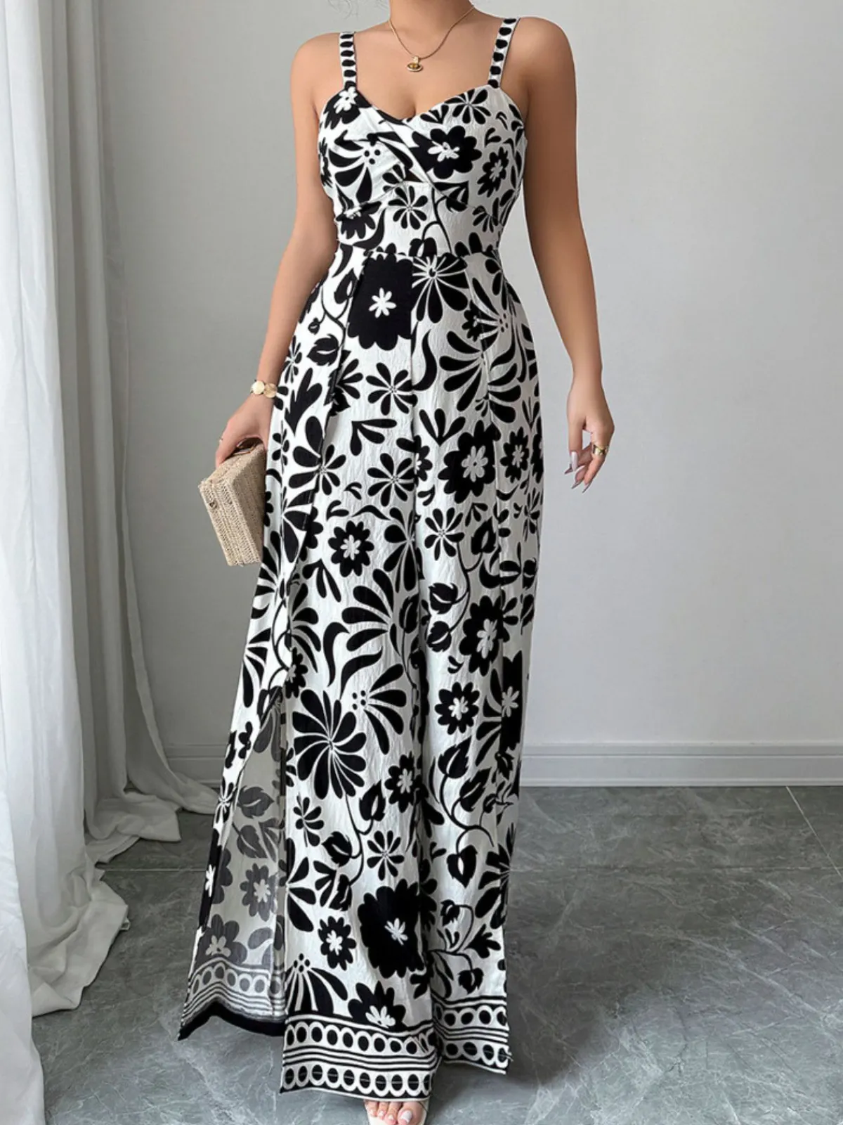 Hot Retro Stage 1970s Floral Boho Style Suspender Jumpsuit