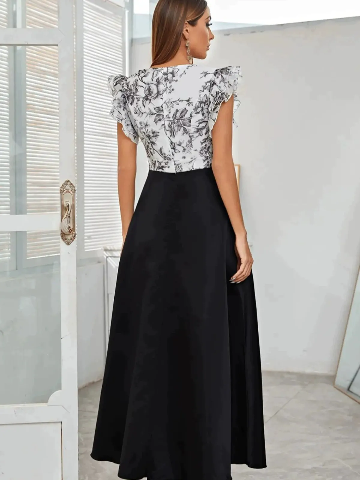 Online Retro Stage 1930s Floral Flounce Sleeve V-Neck Patchwork Dress