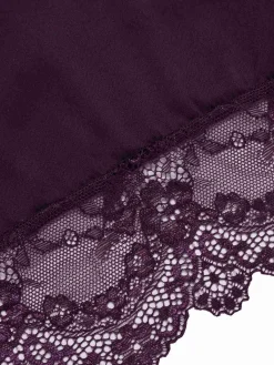 Fashion Retro Stage 1970s Lace Patchwork Spaghetti Straps Nightgown