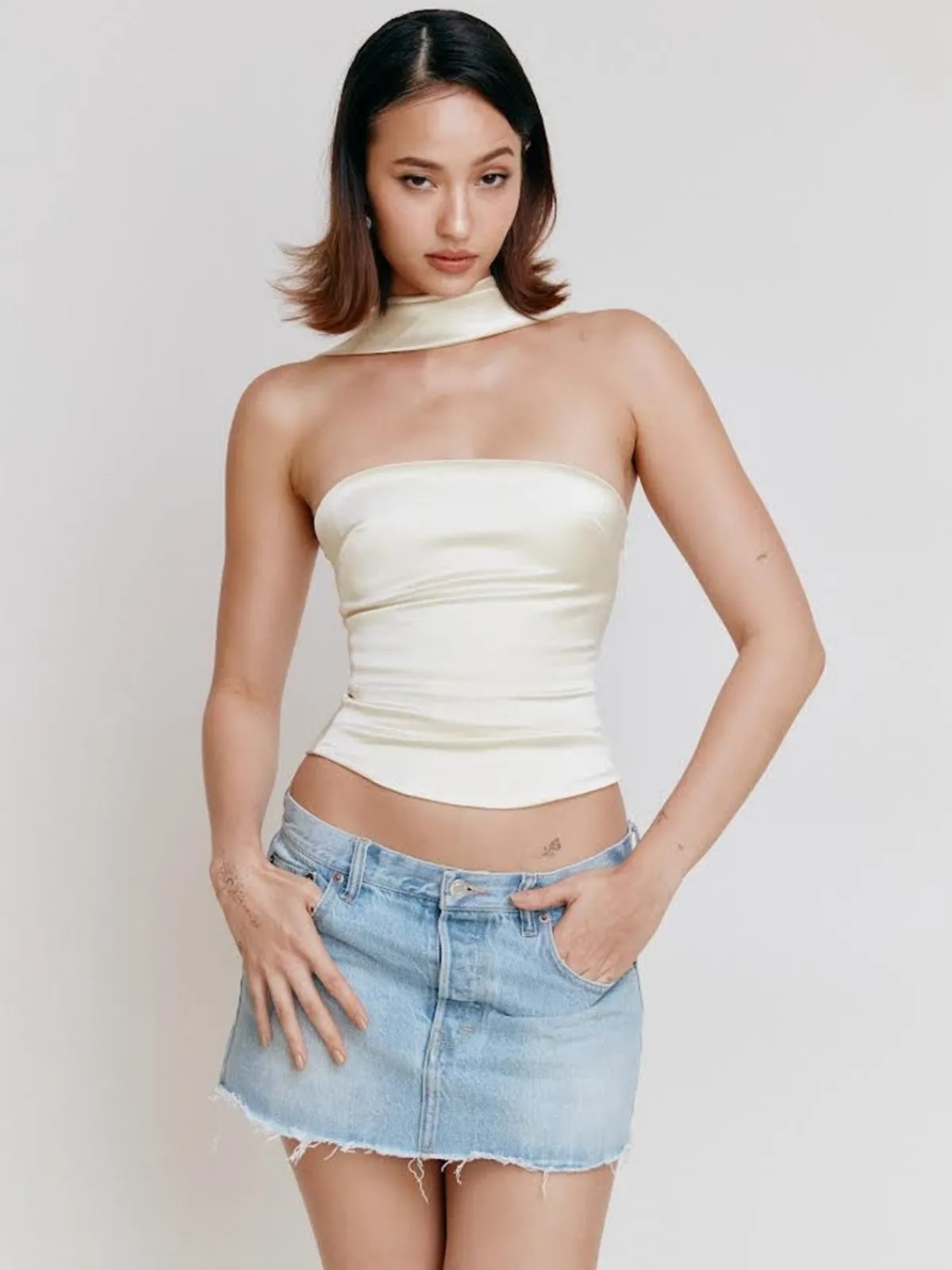 Fashion Retro Stage 1960s Solid Satin Halter Neck Tube Top
