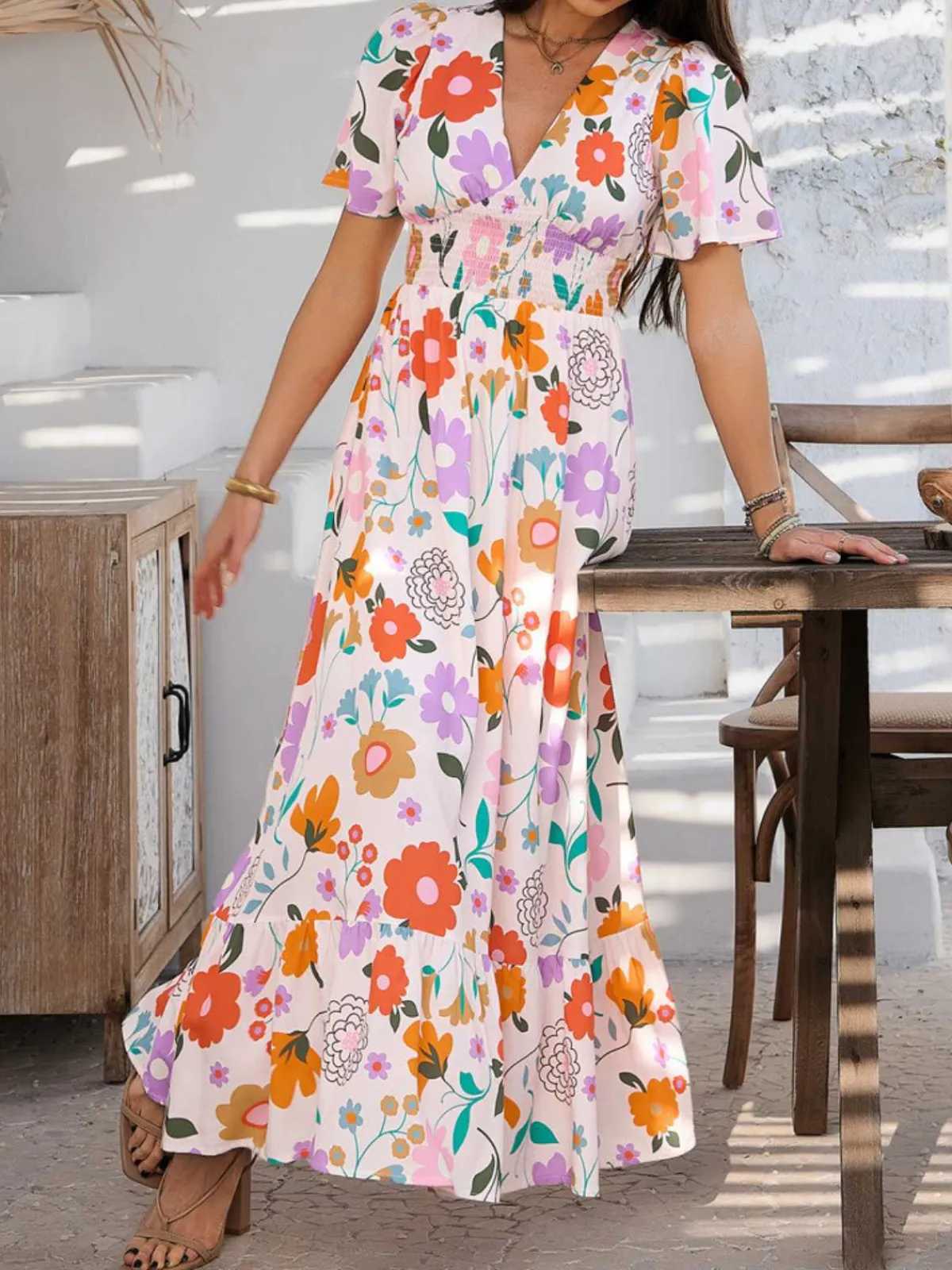 Hot Retro Stage 1970s V-Neck Boho Smocked-Waist Floral Dress