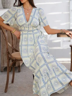 Hot Retro Stage 1970s V-Neck Boho Smocked-Waist Floral Dress