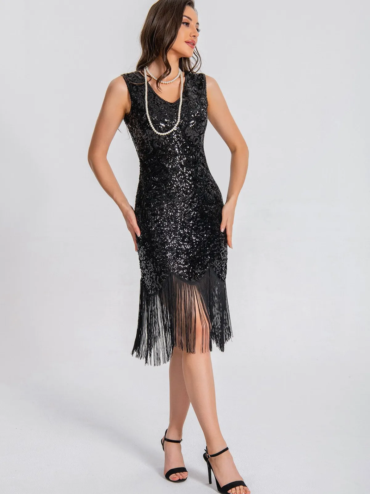 Online Retro Stage 1920s V-Neck Symmetrical Pattern Tassel Sequined Dress