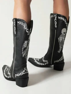 Best Retro Stage Skeleton Embroidery Pointed Chunky Heels Boots