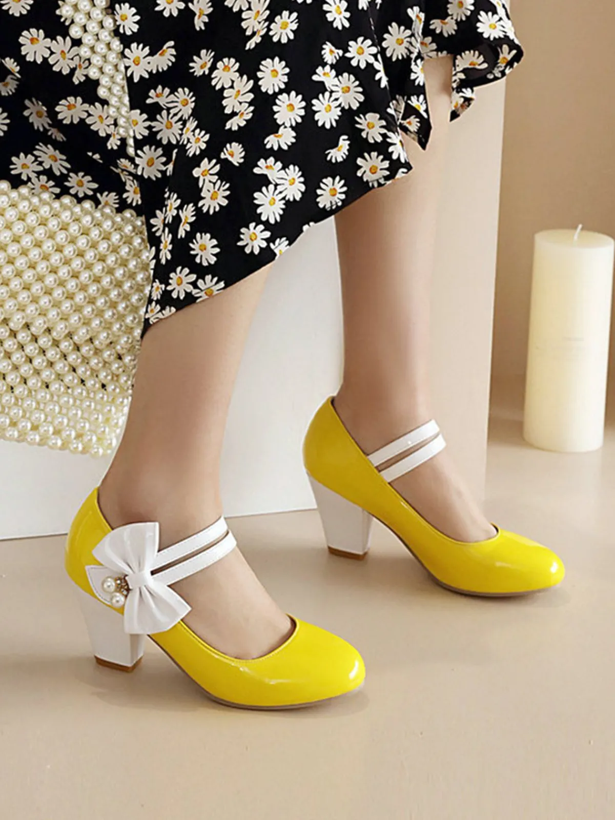 Discount Retro Stage Straps Bowknot High Heels Shoes