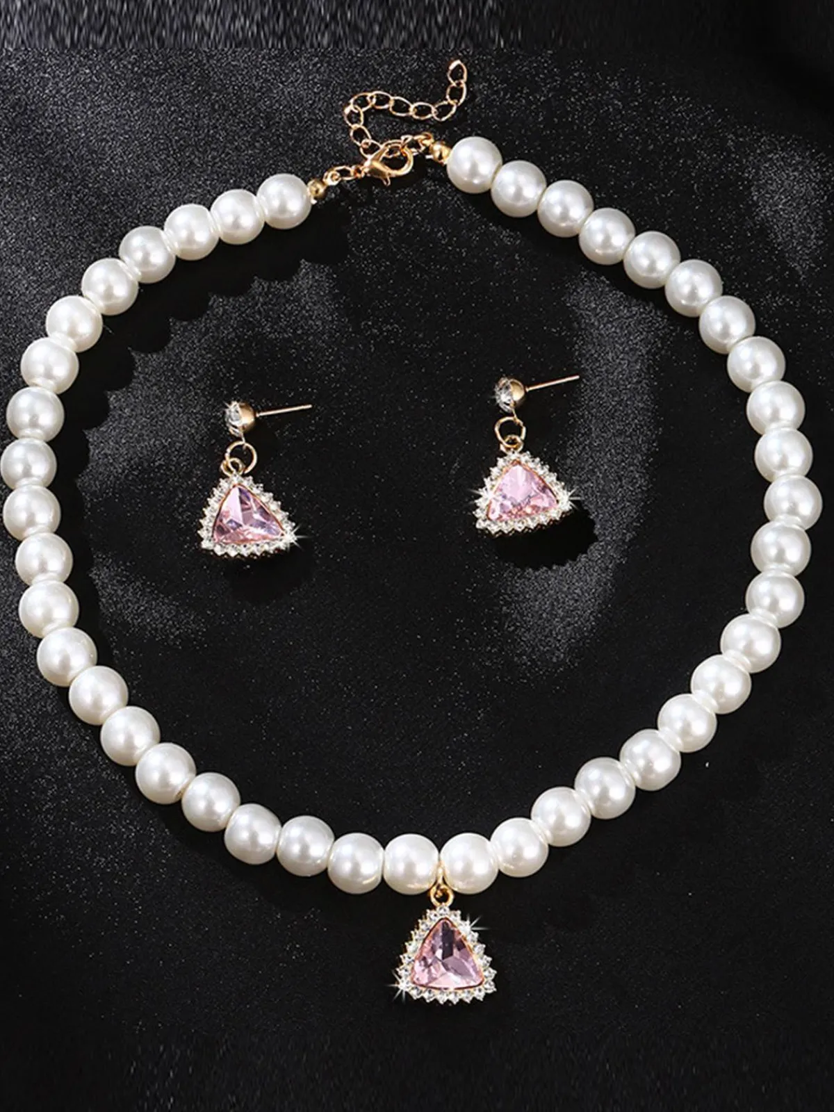 Fashion Retro Stage Valentine Imitation Pearl Necklace & Rhinestoned Earrings Set