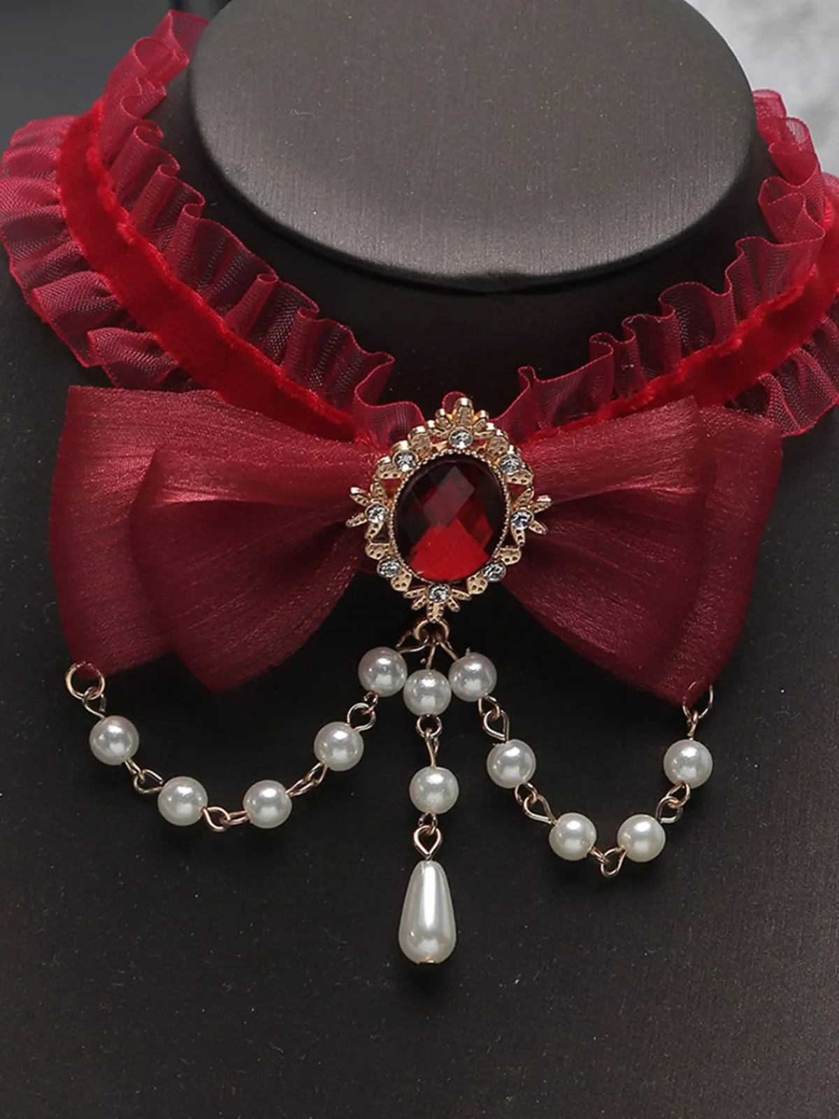 Online Retro Stage Vintage Bow Halloween Pearl Gemstone Necklace