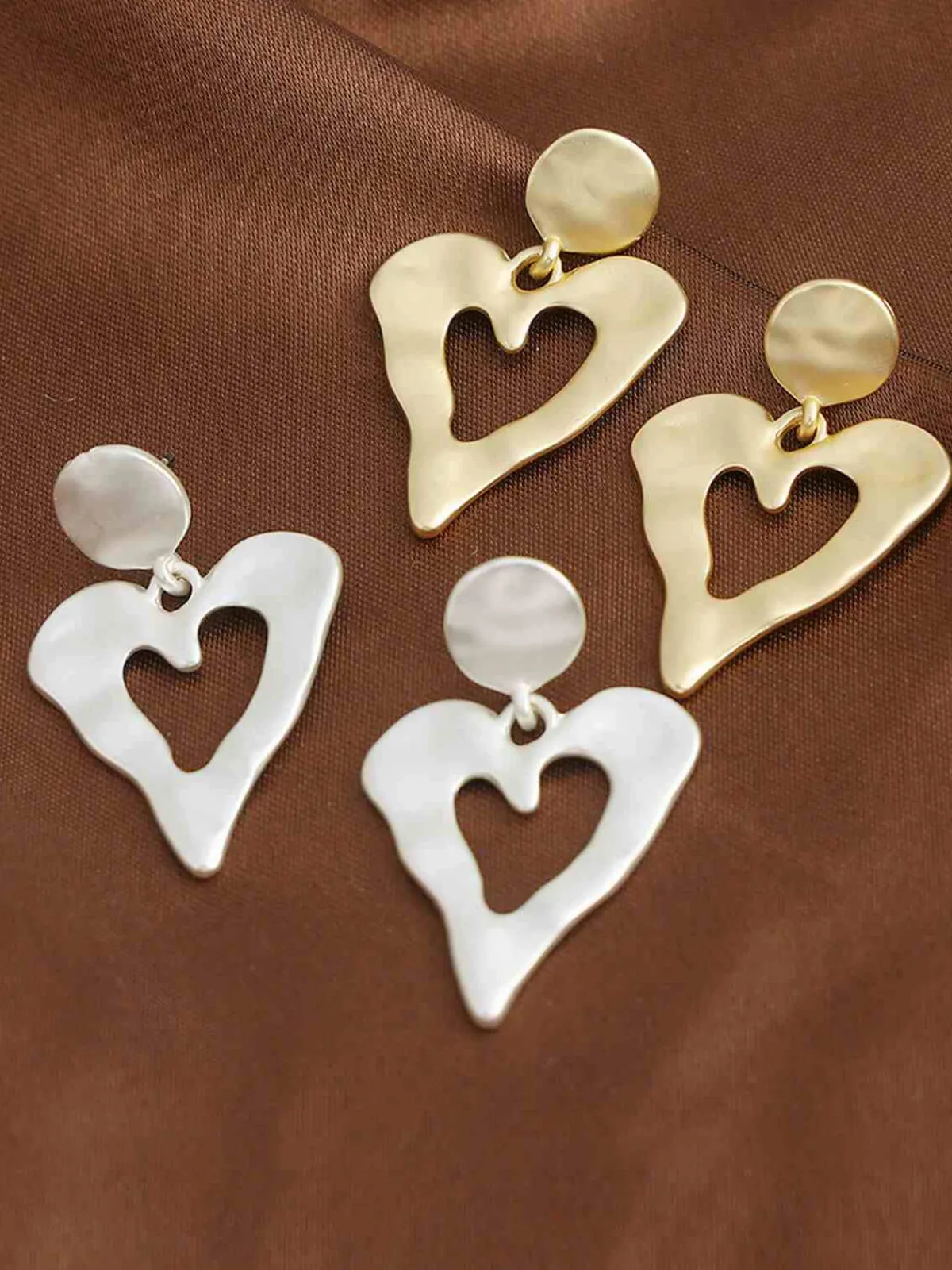 Fashion Retro Stage Vintage Chic Heart Alloy Earrings