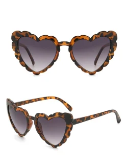 Discount Retro Stage Vintage Curved Heart Frame Sunglasses