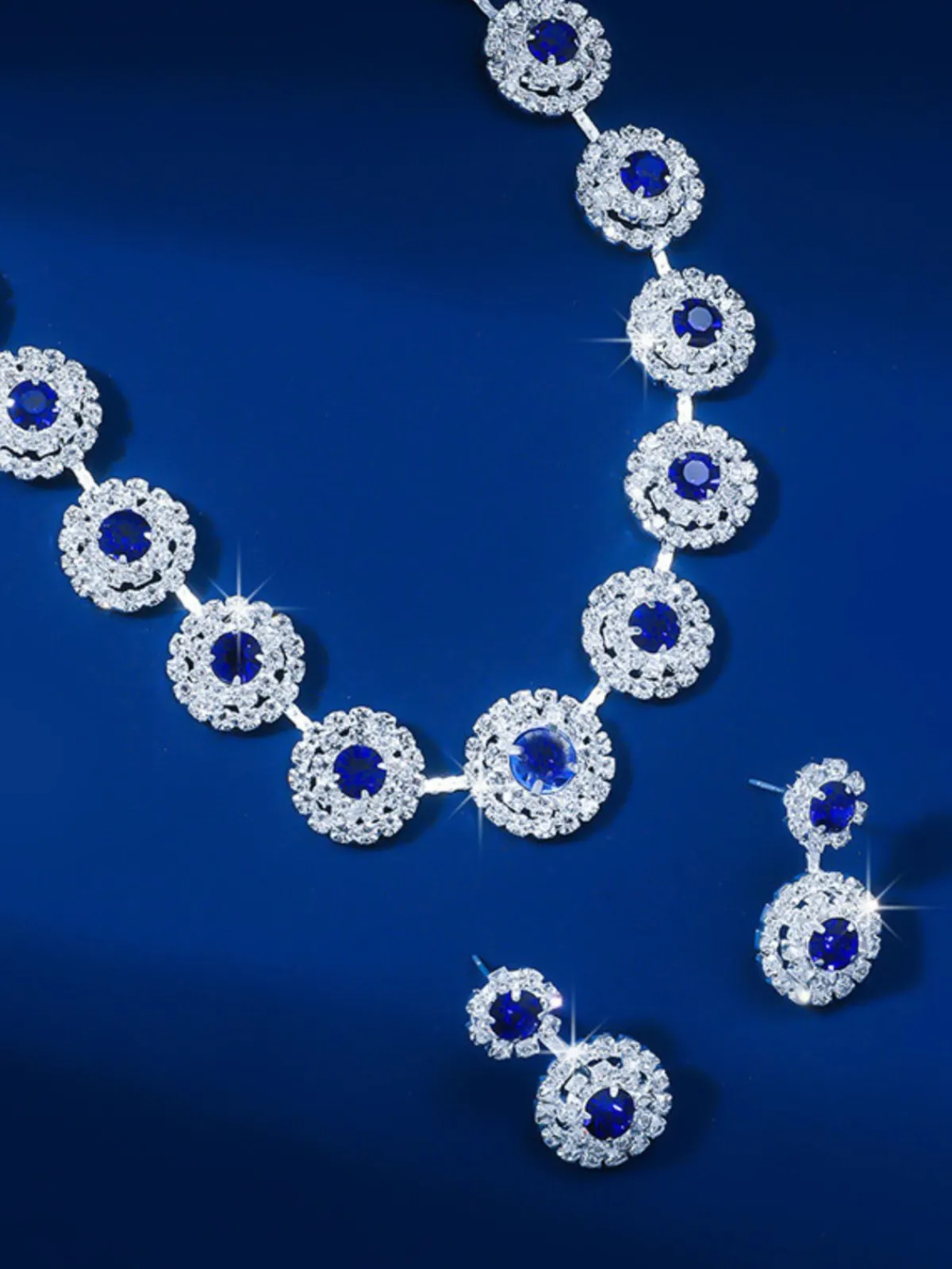 Sale Retro Stage Vintage Diamond Necklace Earrings Set