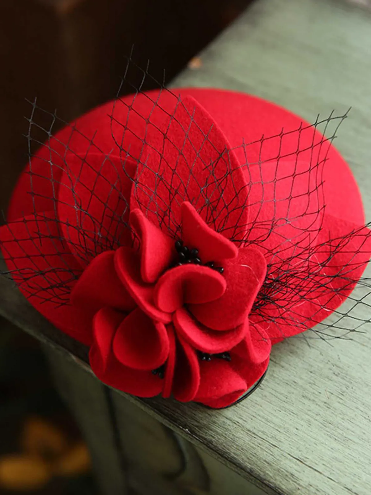 Outlet Retro Stage Vintage Floral Decor Mesh Woolen Hat