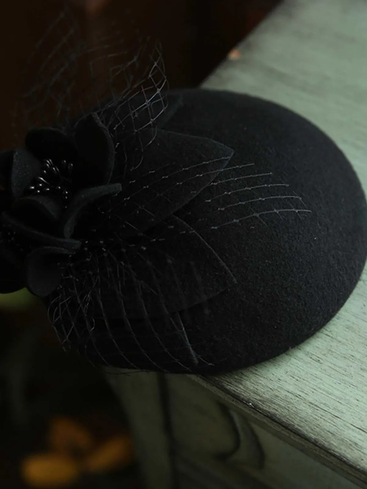 Outlet Retro Stage Vintage Floral Decor Mesh Woolen Hat