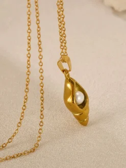 Online Retro Stage Vintage Golden Conch Pearl Necklace