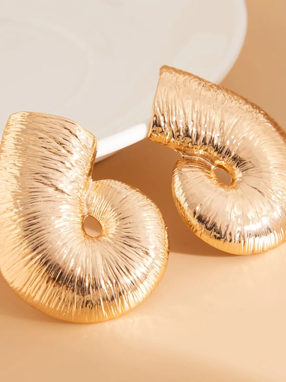 Fashion Retro Stage Vintage Irregular Alloy Earrings