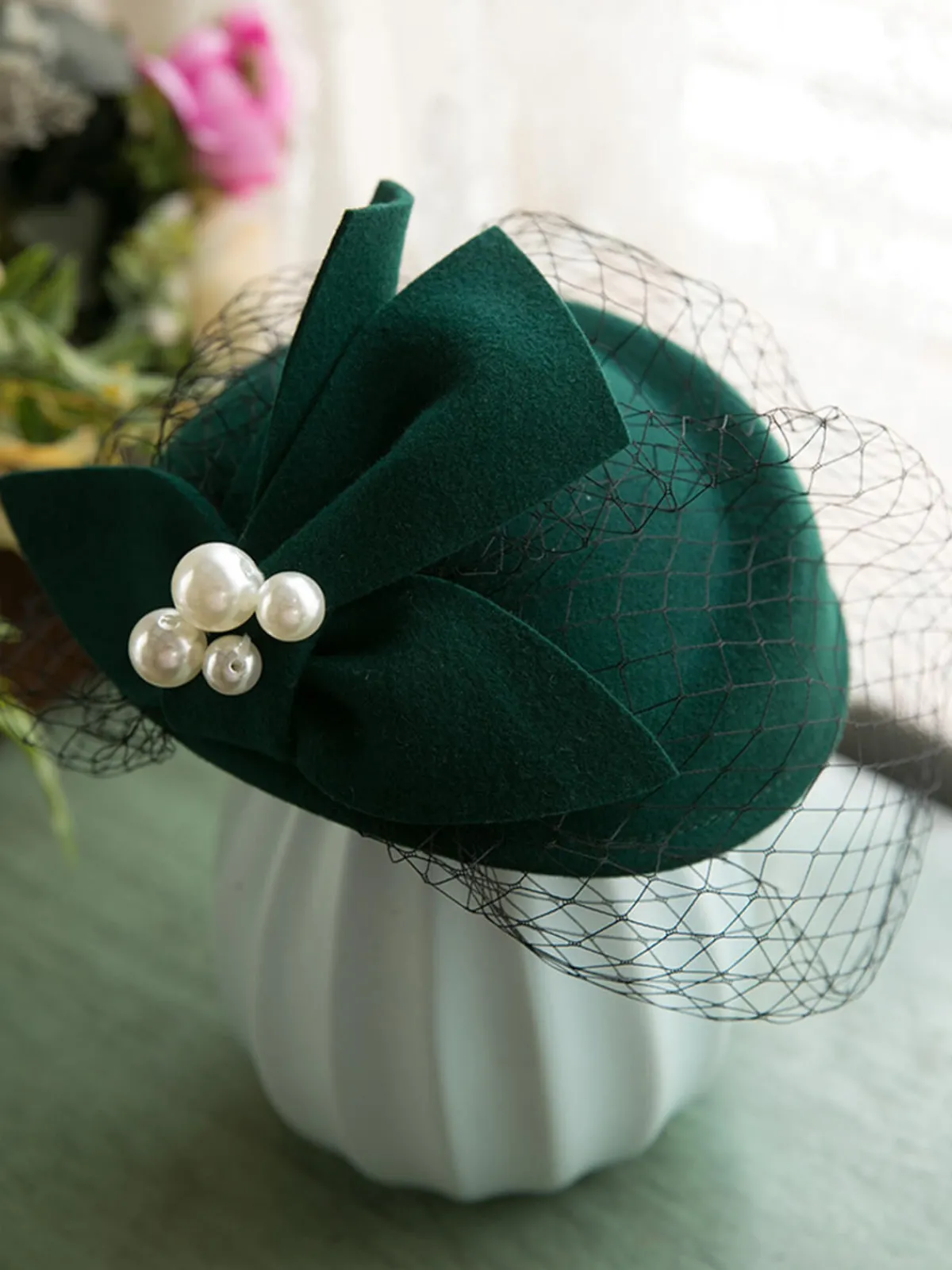 Sale Retro Stage Vintage Pearl Decor Mesh Berets Woolen Hat