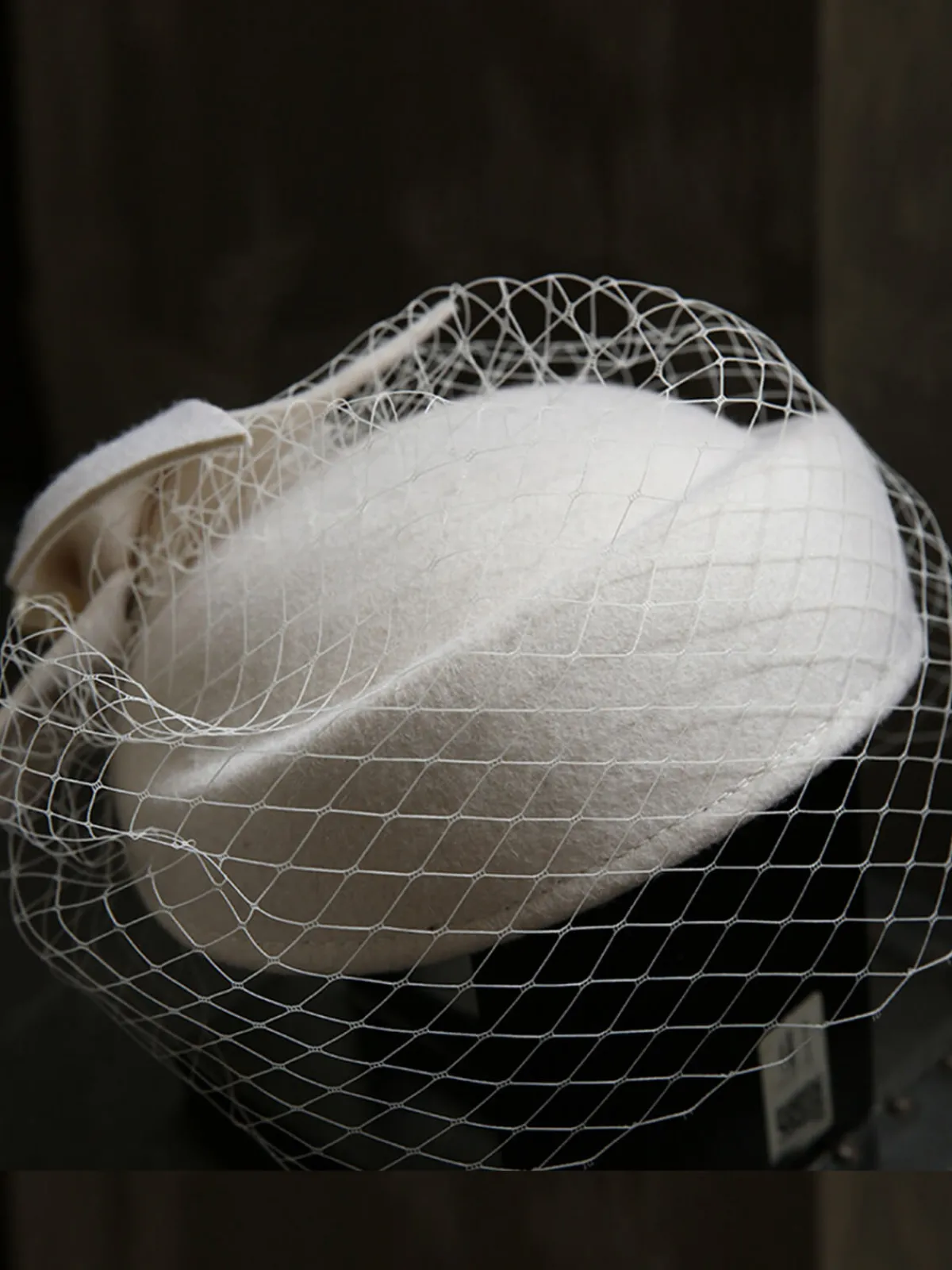 Sale Retro Stage Vintage Pearl Decor Mesh Berets Woolen Hat