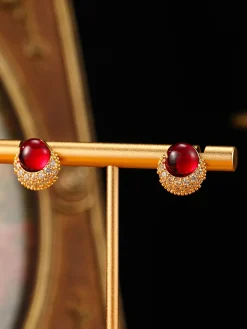 New Retro Stage Vintage Rhinestone Ruby Alloy Stud Earrings