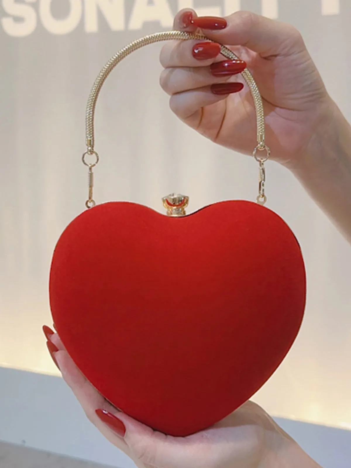 New Retro Stage Vintage Velvet Heart Handle Bag