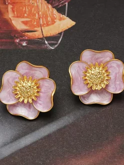 Outlet Retro Stage Vintage Violet Petal Alloy Earrings