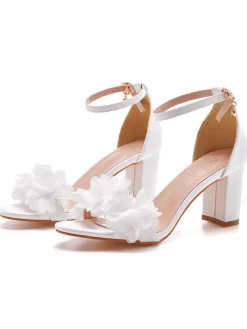 New Retro Stage 3D Flower Chunky Heel Sandals White