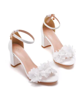 New Retro Stage 3D Flower Chunky Heel Sandals White
