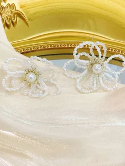 Clearance Retro Stage White Retro Beading Flower Hollow Stud Earrings